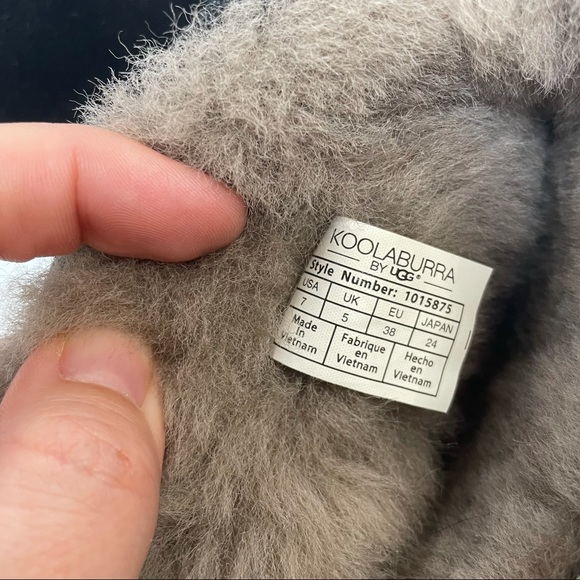 UGG Koolaburra Victoria Black Bow Accent Sheepskin Suede Furry Winter Boots 7 - Picture 12 of 13